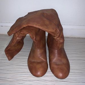 chestnut boots
